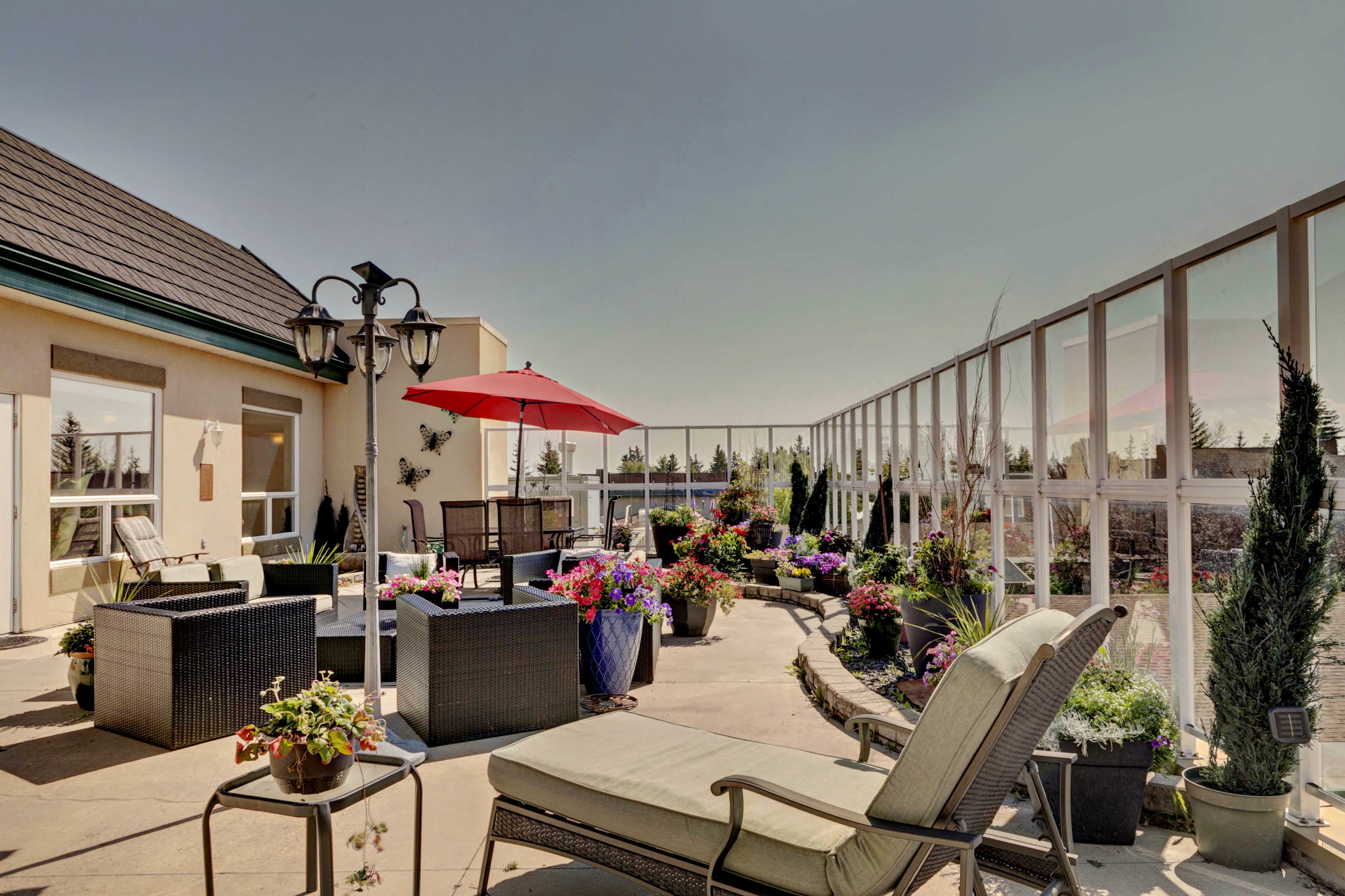 S. Hospice Outdoor Patio (a) Intercare Alberta